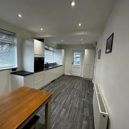Large 3 Bed Holiday home