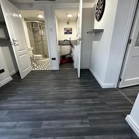 Large 3 Bed * Whitehaven