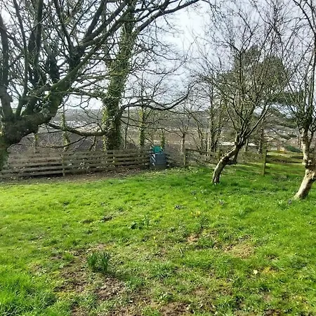 Large 3 Bed *