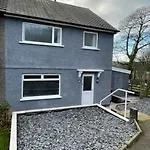 Large 3 Bed *